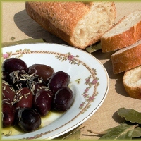 Lakonia Greek Kalamata Olives